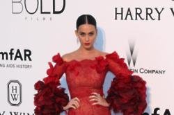 Katy Perry: 'I stay normal with therapy'