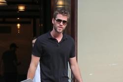 Liam Hemsworth racks up $3,800 bar bill