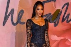 Naomi Campbell 'humbled' by refugee encounter