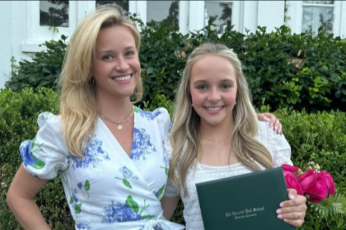 Reese Witherspoon's niece just graduated from the same high school she did 30 years ago