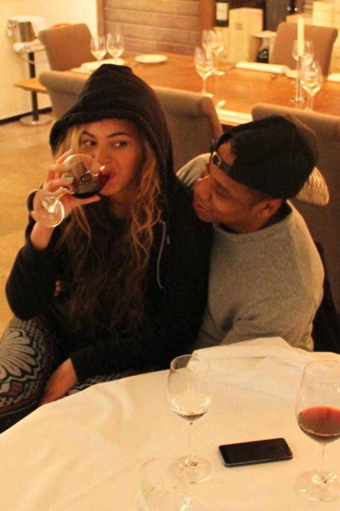 Beyonce enjoys wine with Jay-Z