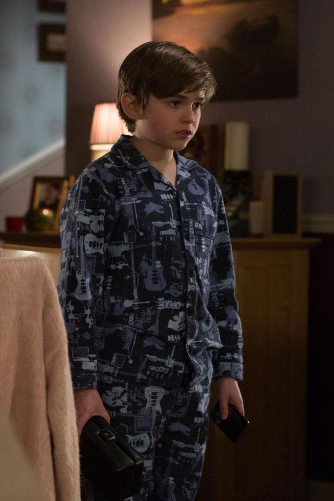 Bobby Beale played by Eliot Carrington
