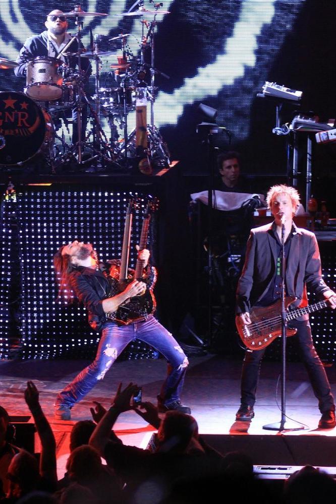 Guns N' Roses to Release New Material in 2015
