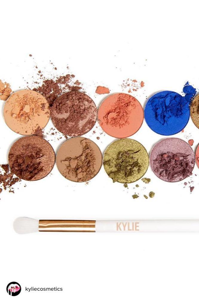 Kylie Jenner's Kylie Cosmetics (c) Instagram 