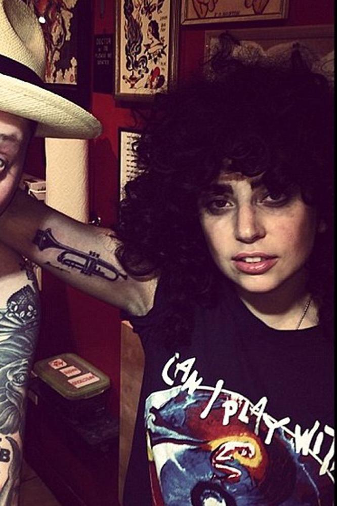 Lady Gaga Get Trumpet Tattoo