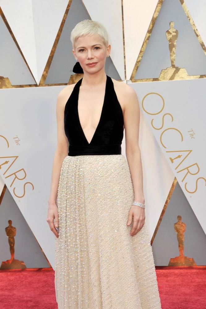 Michelle Williams' Oscars dress took 800 hours to make