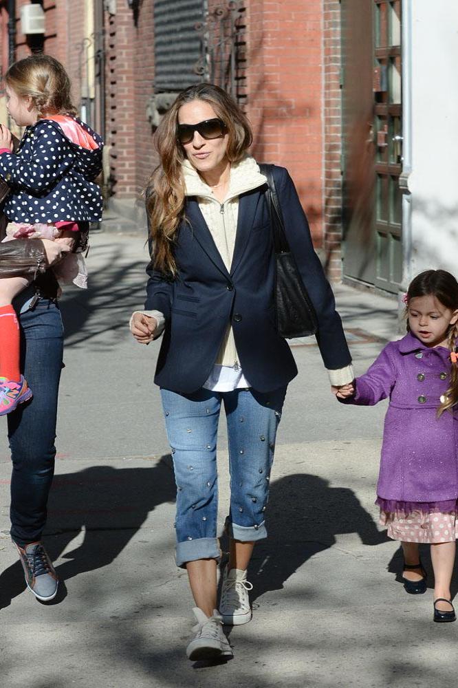 Sarah Jessica Parker with her daughters and nanny