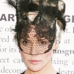 Daphne Guinness to exhibit Couture collection in New York