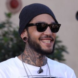 Travie McCoy returns to stage after ill health