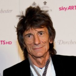 Ronnie Wood sparks dating rumours