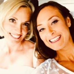 Annette and Luisa Bradshaw-White (c) Instagram
