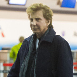 Barry Manilow didn't question his sexuality until he met his now-husband