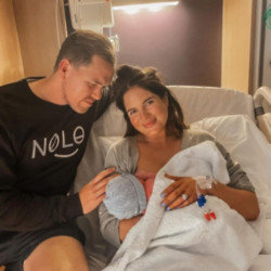 Binky Felstead, Max Darnton and their new baby (c) Instagram
