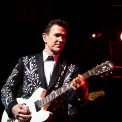 Chris Isaak has announced a string of UK tour dates