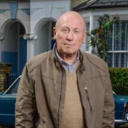 Christopher Timothy as Ted Murray