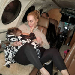 Coco Austin breastfeeding Chanel (c) Instagram