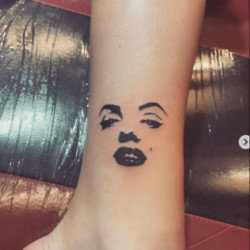 Courtney Stodden gets a Marilyn Monroe tattoo (c) Instagram/CourtneyStodden