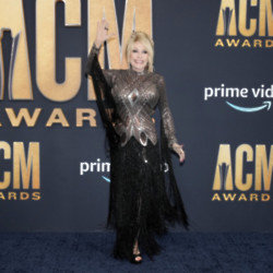 Dolly Parton dedicated this year's ACM Awards to the people of Ukraine