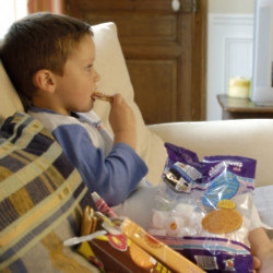 Eating in front of the TV can have bad consequences for a child's health