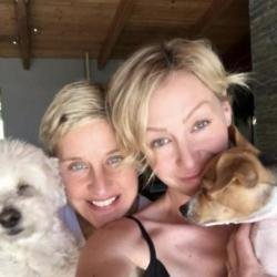 Ellen DeGeneres and Portia De Rossi (c) Instagram 