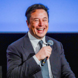 Elon Musk plans to fight his tech rival in Rome