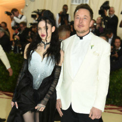 Grimes would prefer not to see Elon Musk fight