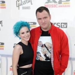 Hayley Williams and Chad Gilbert