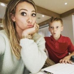 Hilary Duff and son Luca (c) Instagram 