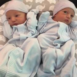 Jaime Pressly's twin sons via Instagram (c)