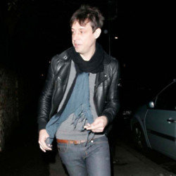 Jamie Hince has paralysis in his fingers