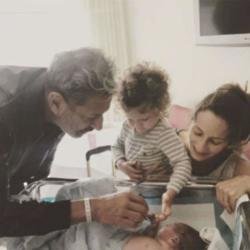 Jeff Goldblum, Emilie Livingston and their sons Charlie and River (c) Instagram