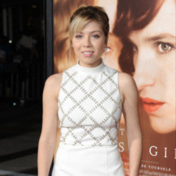 Jennette McCurdy says she was showered by her late mum until she was ‘17 or 18‘