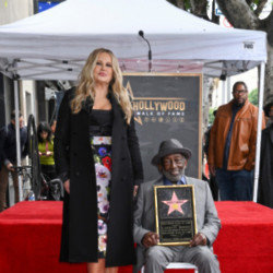 Jennifer Coolidge paid tribute to Garrett Morris as he received a star on the Hollywood Walk of Fame