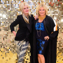 Joanna Lumley with Jennifer Saunders at Absolutely Fabulous: The Movie premiere in 2016