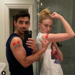 Joe Jonas and Sophie Turner (c) Instagram