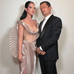 Katy Perry and Orlando Bloom randomly dressed as  a pair of aliens