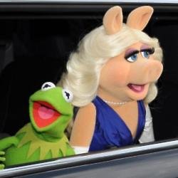 Miss Piggy and Kermit