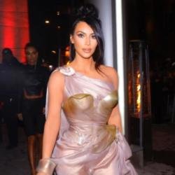 Kim Kardashian West in custom Thierry Mugler dress