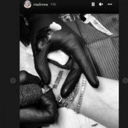 Madonna has a new tattoo (c) Instagram