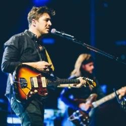 Mumford and Sons at the Apple Music Festival 