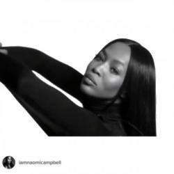 Naomi Campbell's Givenchy Jeans S/S17 campaign (c) Instagram