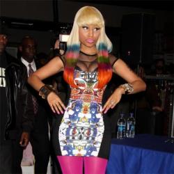 Nicki Minaj is a fan of loud prints