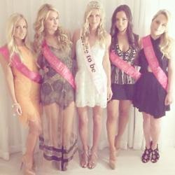 Paris Hilton, Nicky Hilton, Brooke Brinson,  Whitney Davis, Farrah Brittany Aldjufrie