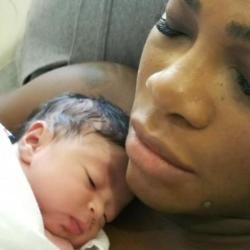 Serena Williams and her baby (c) Instagram