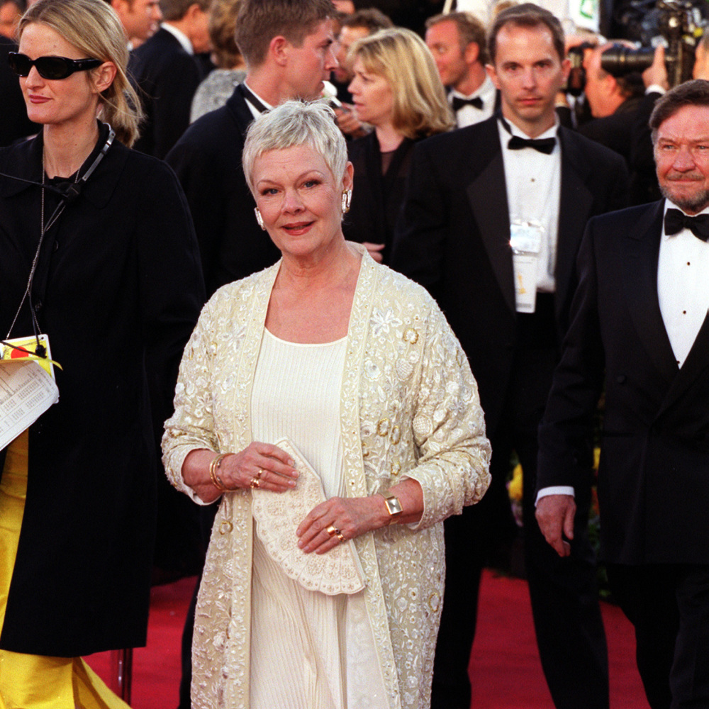 Judi Dench at the 1999 Oscars