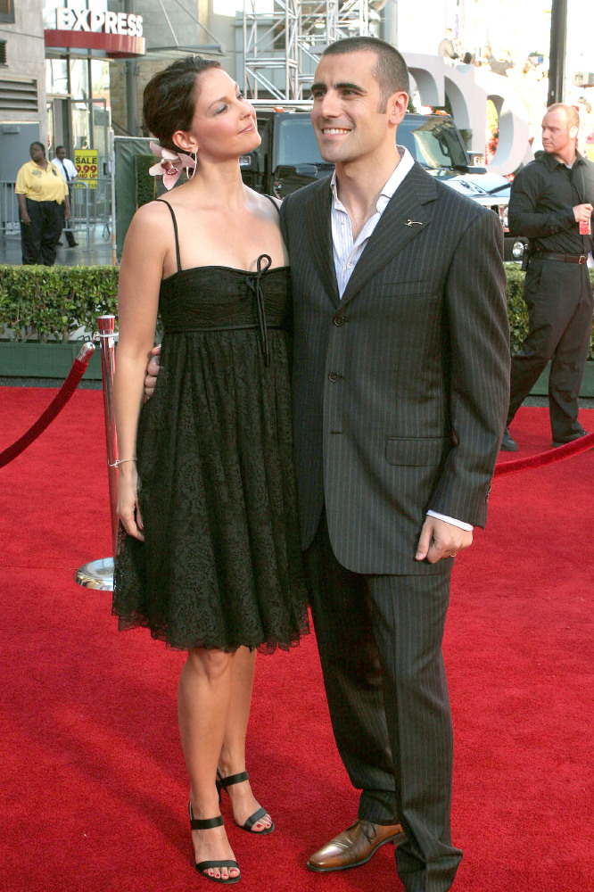 Ashley Judd and Dario Franchitti (Credit: Famous)