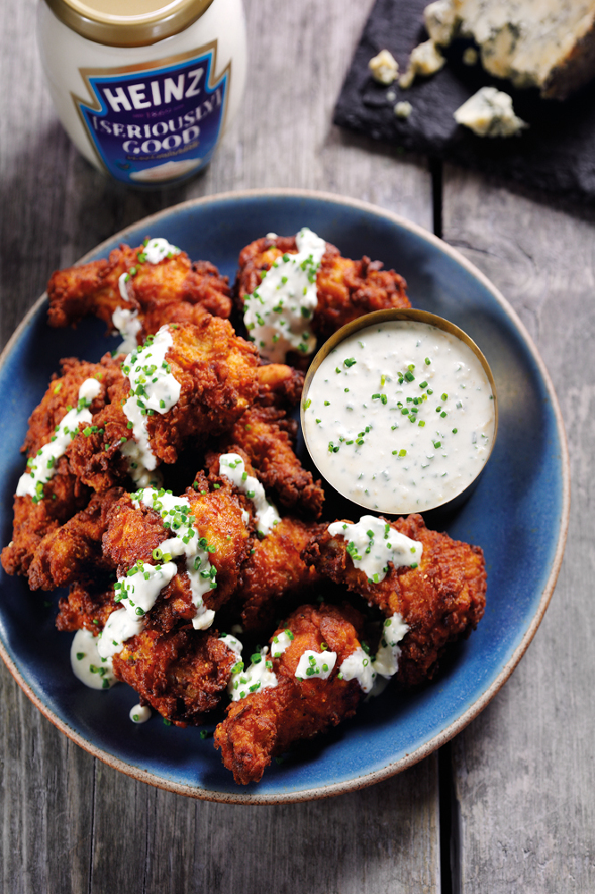 Fried Chicken Wings with Blue cheese Dip