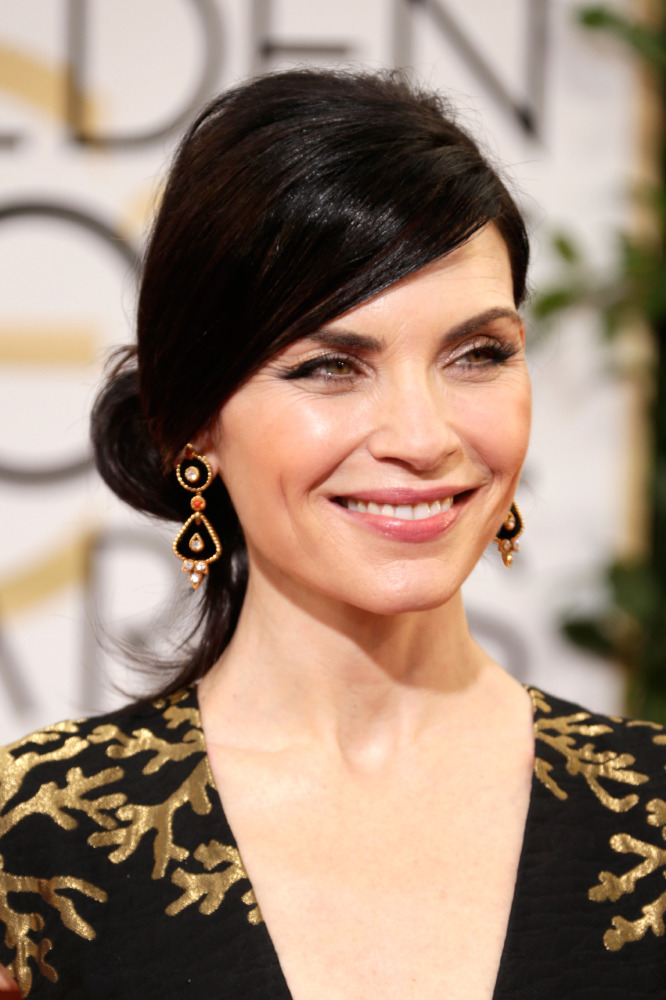 Julianna Margulies tried at the trend at the Golden Globes