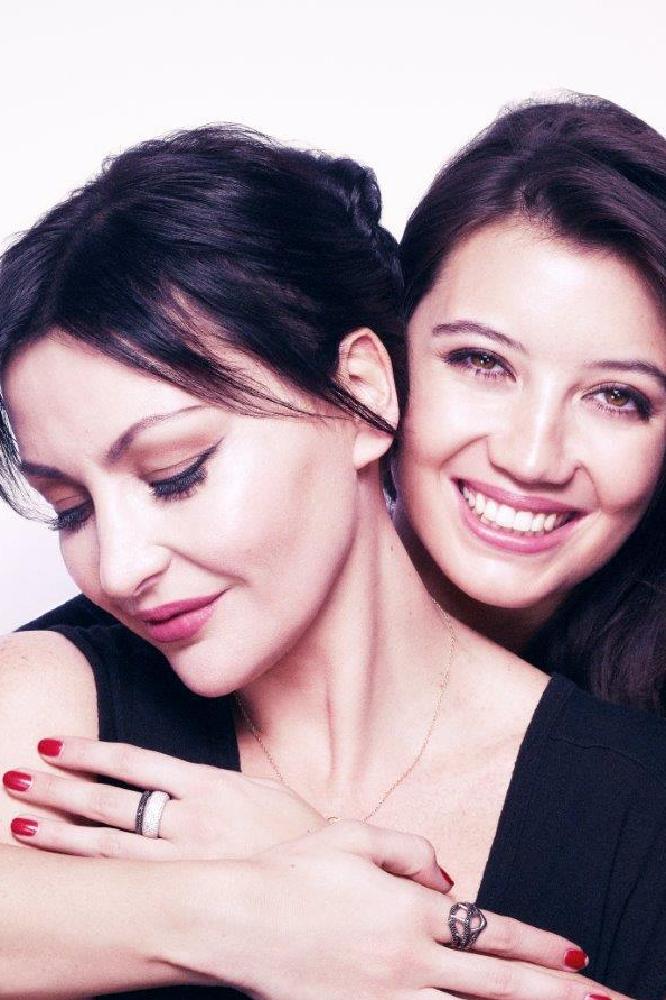 Pearl Lowe and daughter Daisy