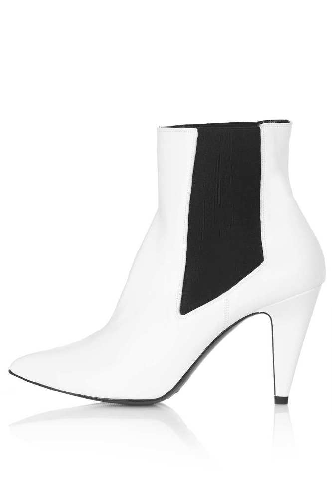Topshop AMBRE Pointed Chelsea Boots - We Adore!